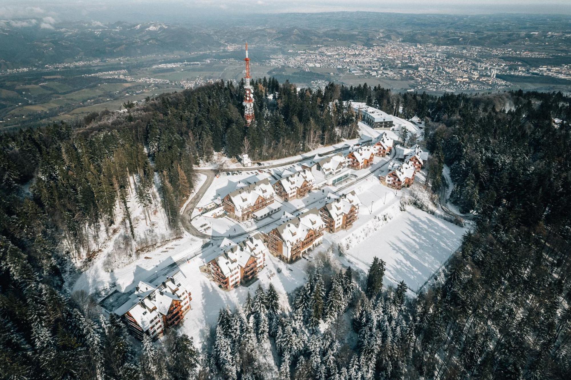 Apartment Bolfenk Pohorje - Forest Nest Хочко Похорє Екстер'єр фото